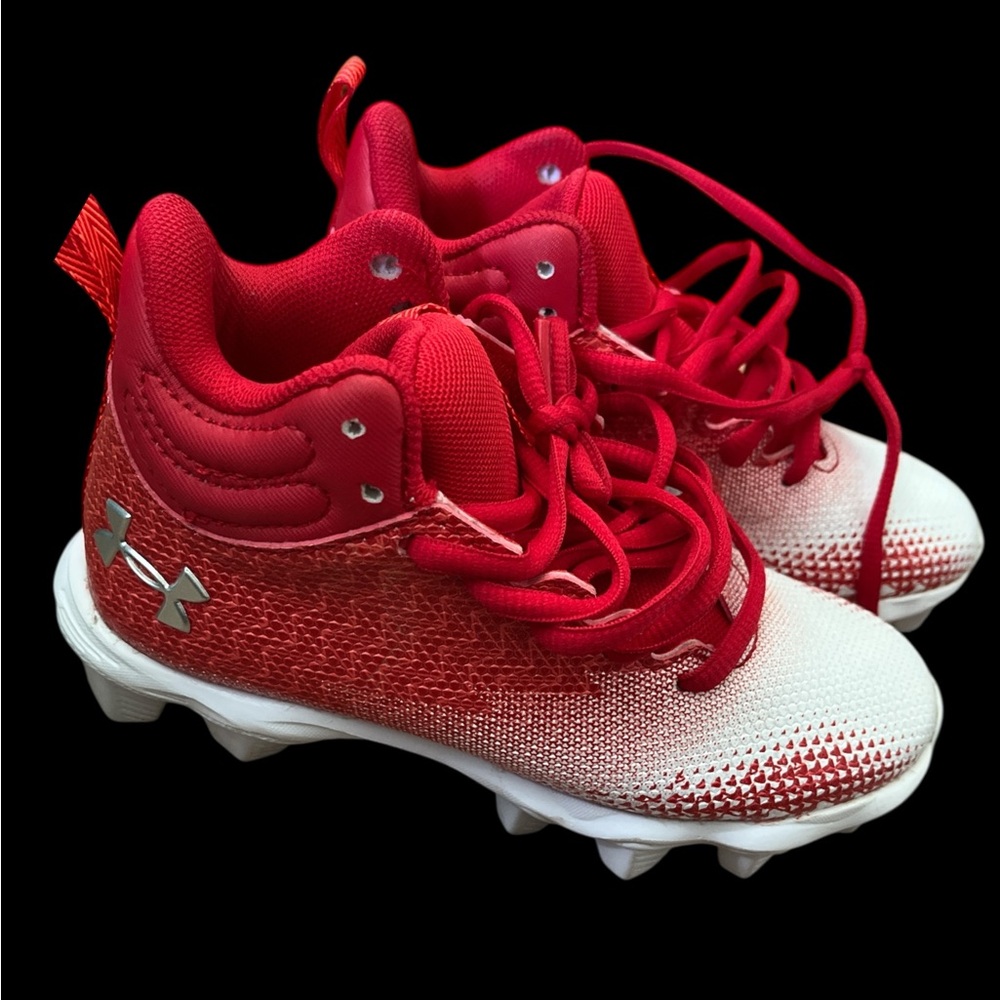 Under Armour Red and White Sneakers Dynamic Gradient Design